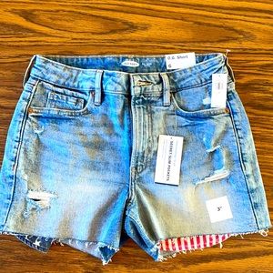 NWT. Old Navy O.G. Shorts. Size 6, 3 inch inseam. Brand new, never been worn.